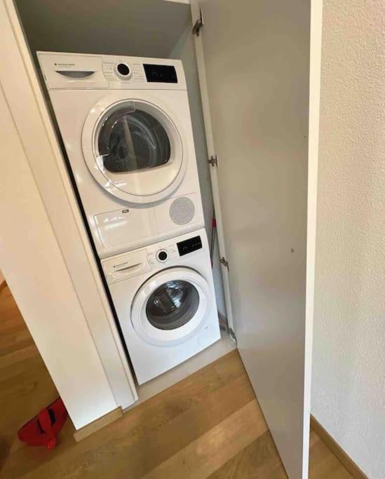 Neubau In Zuerich Oerlikon Apartment Bagian luar foto